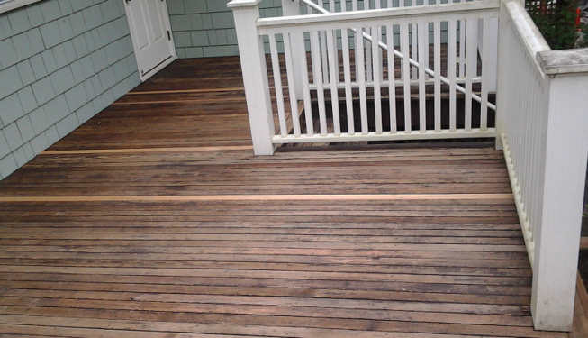 Deck before refinishing